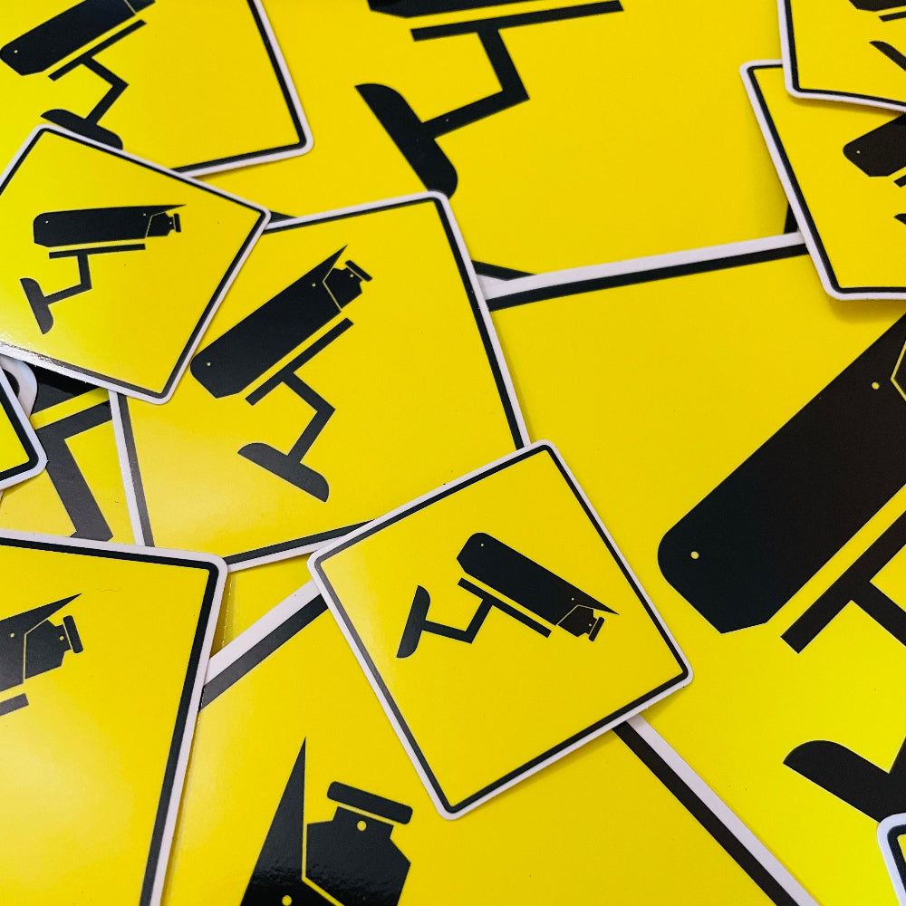 lipdukas-stebi-kamera-geltonas