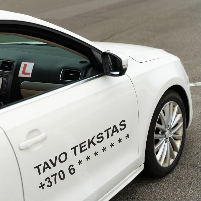 Reklaminiai lipdukai mašinai