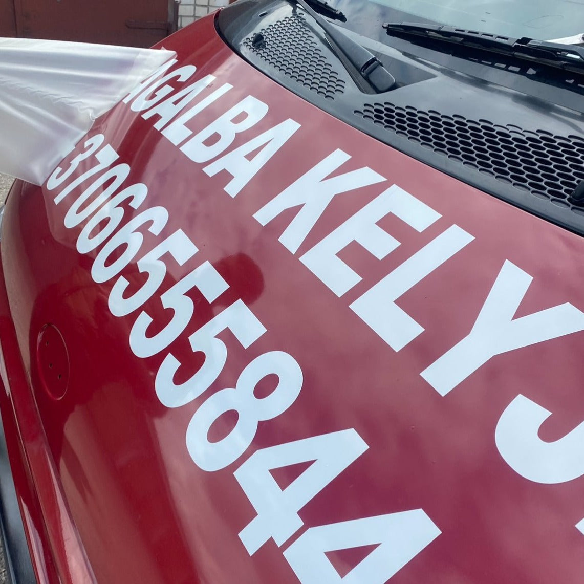 Lipdukas "PAGALBA KELYJE" - StickersLAB