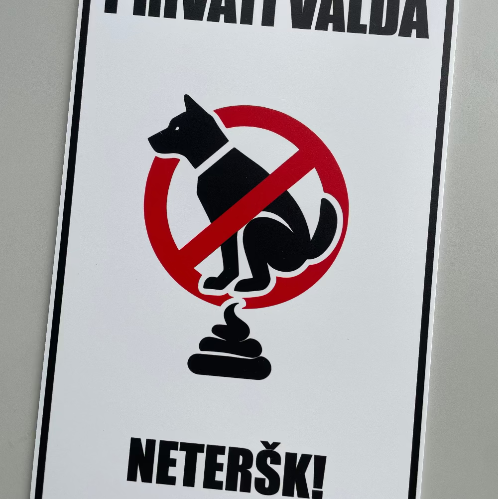 PRIVATI-VALDA-NETERSK-ZENKLAS-BALTAS